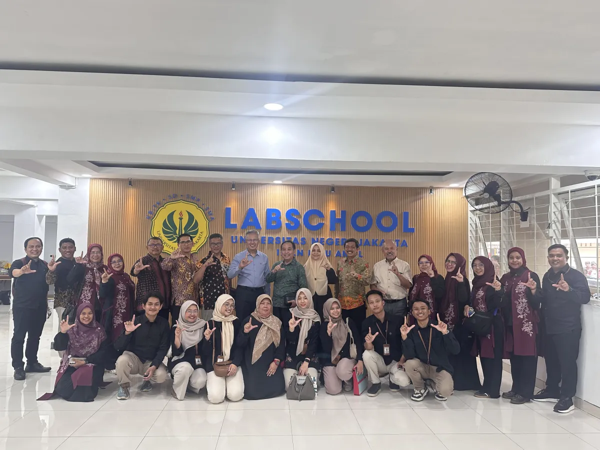 Benchmarking YPSL Bumi Siliwangi dengan YP-UNJ